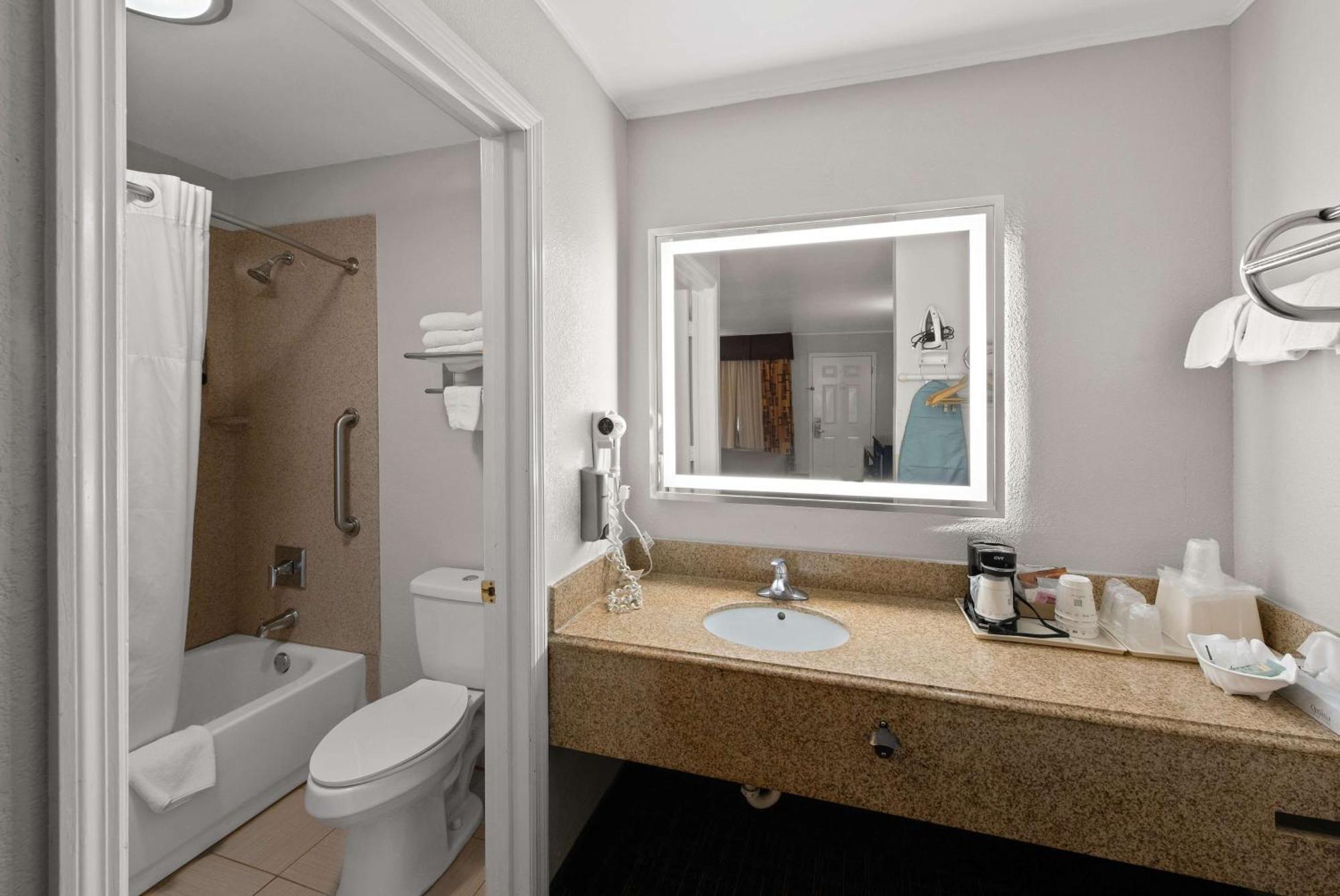 Best Western Executive Inn Grove City Eksteriør billede