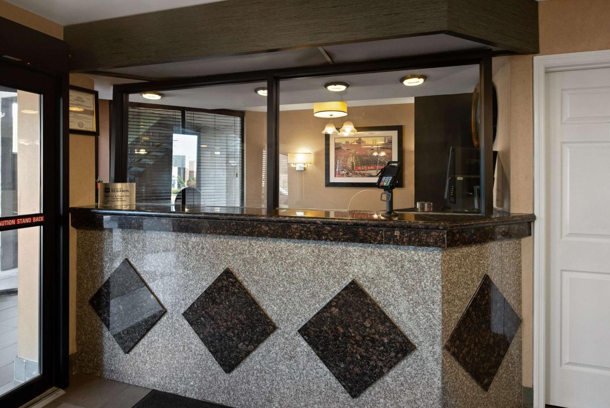 Best Western Executive Inn Grove City Eksteriør billede