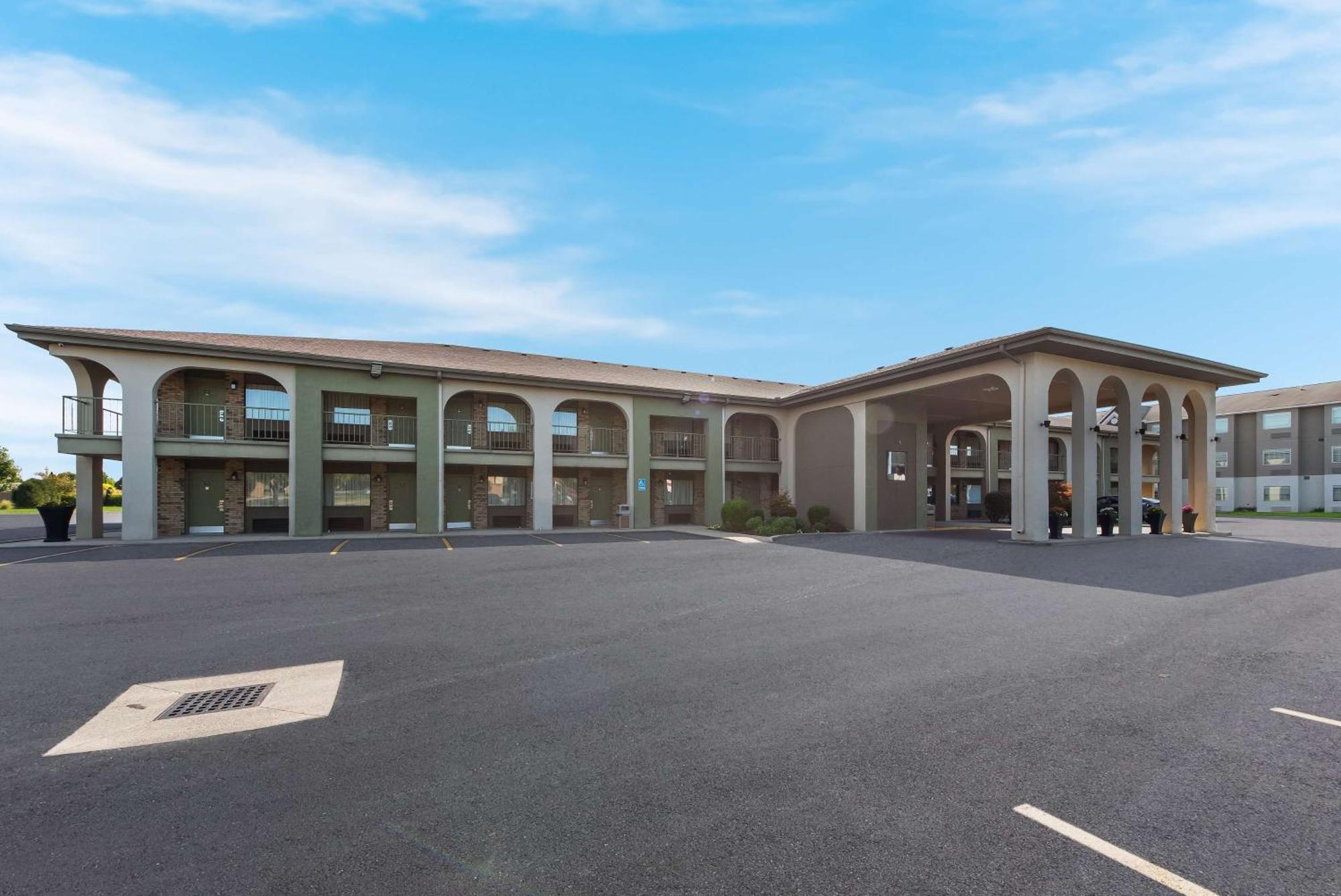 Best Western Executive Inn Grove City Eksteriør billede